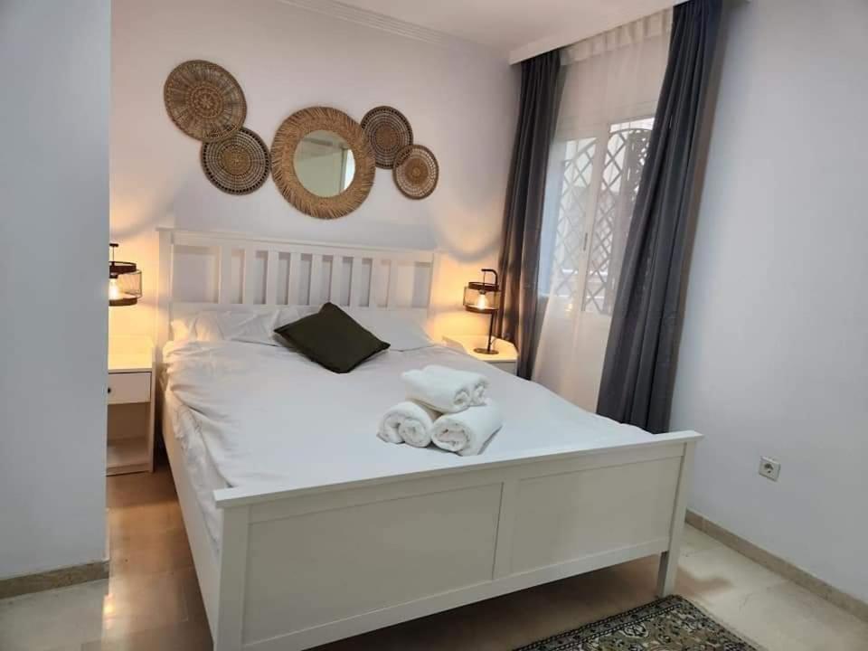 Apartment Beachfront Accommodation Estepona Zewnętrze zdjęcie