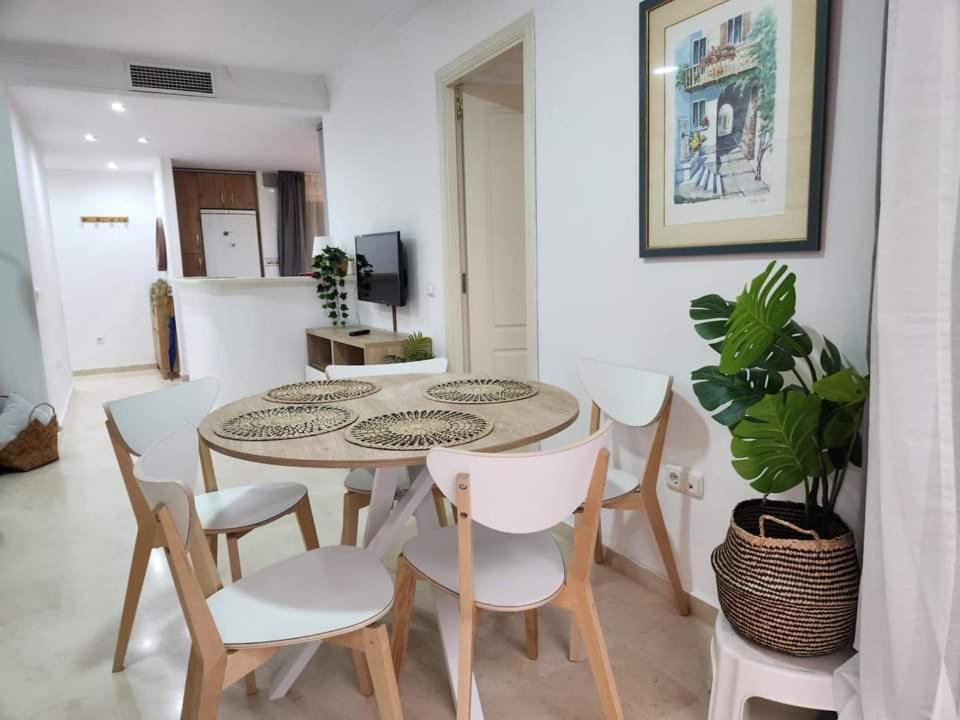 Apartment Beachfront Accommodation Estepona Zewnętrze zdjęcie